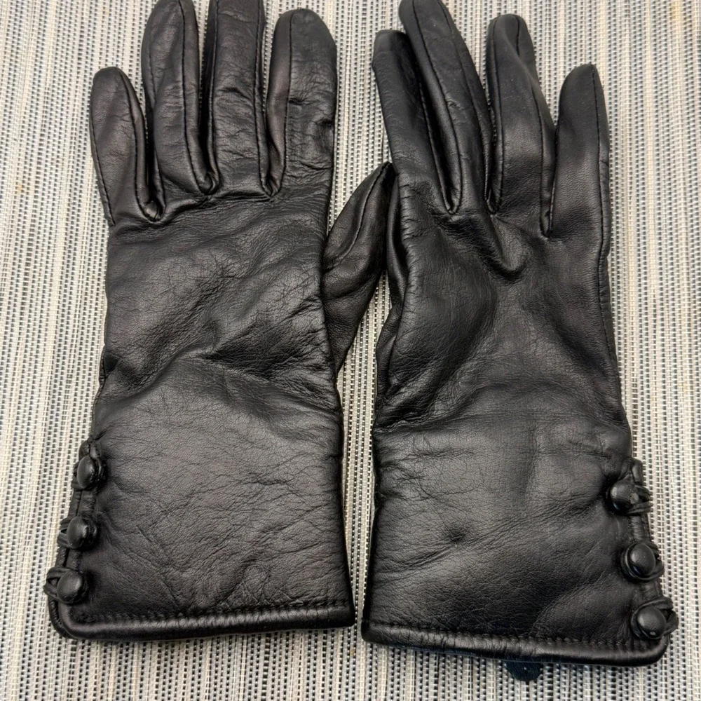 Wilsons Leather Gloves Womens Small Black Genuine Leather Faux Fur Trim Buttons